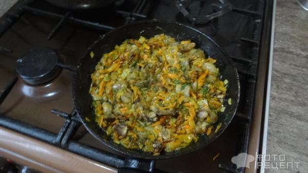 Рецепт: Голень куриная фаршированная - Из голени куриной отличное блюдо.